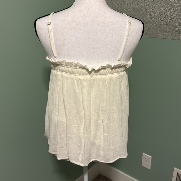 Z Supply Crinkle Rayon Tank - Picture 7 of 11
